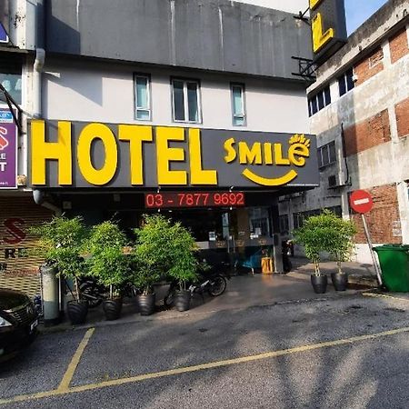 Smile Hotel Petaling Jaya Ss2 Екстериор снимка