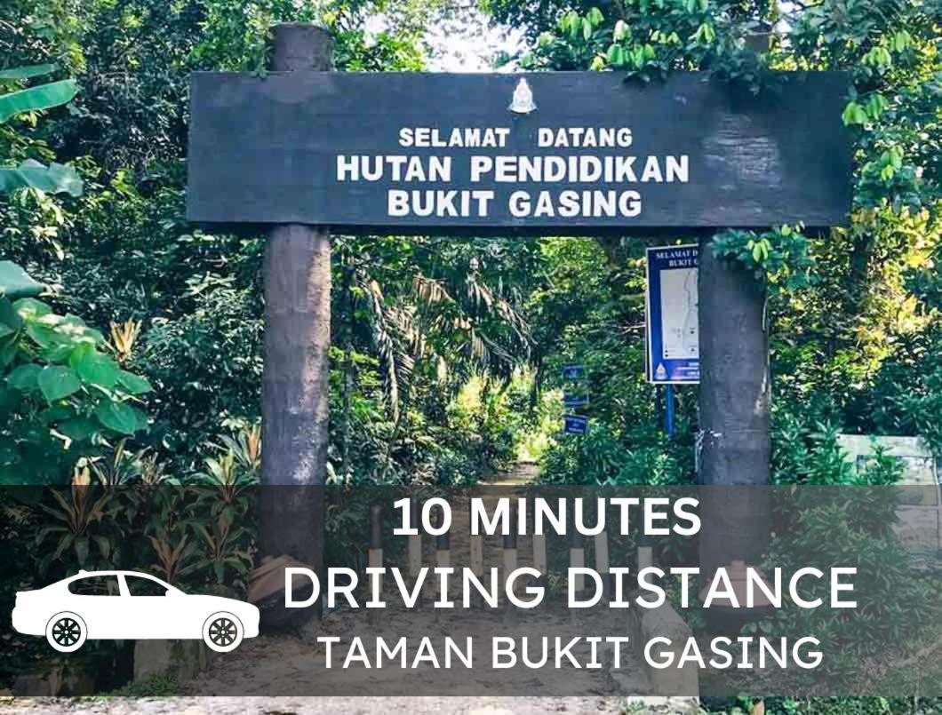 Smile Hotel Petaling Jaya Ss2 Екстериор снимка